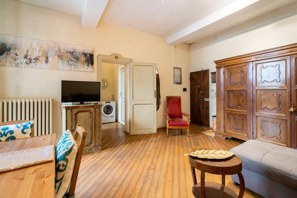 Appartamento Elegante E Centrale La Foglia D'Oro Bologna Esterno foto