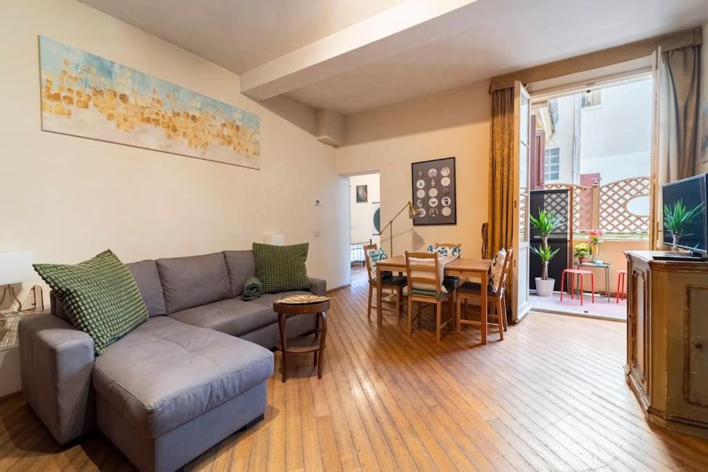Appartamento Elegante E Centrale La Foglia D'Oro Bologna Esterno foto