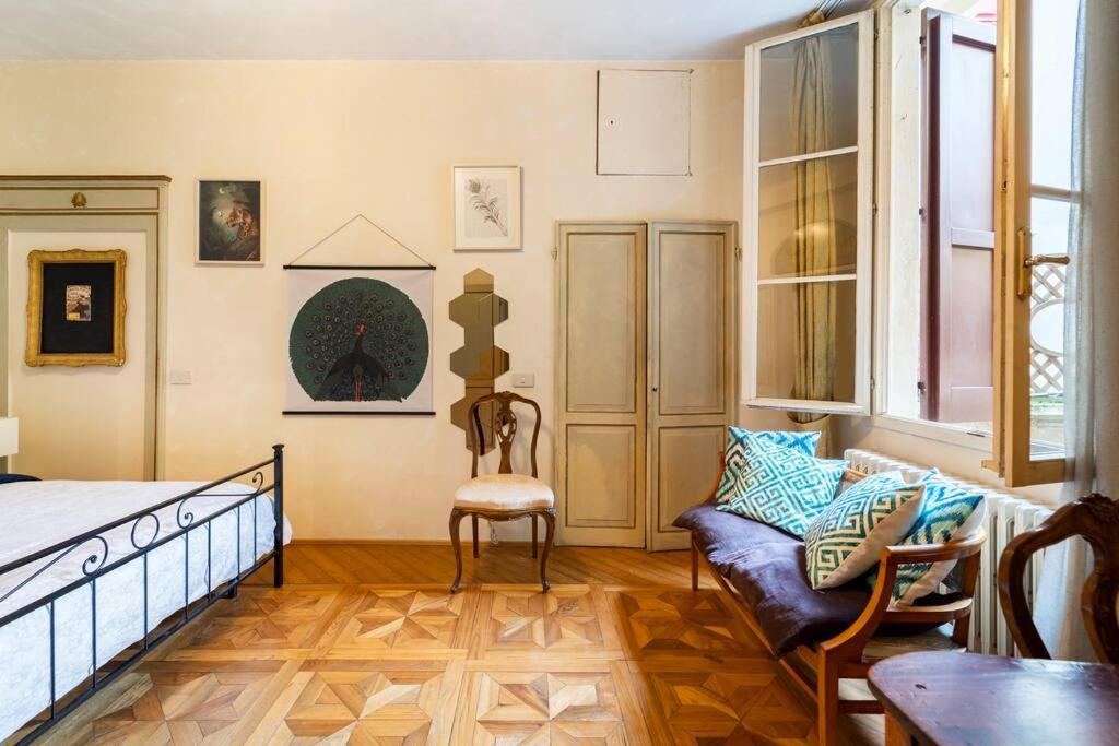Appartamento Elegante E Centrale La Foglia D'Oro Bologna Esterno foto